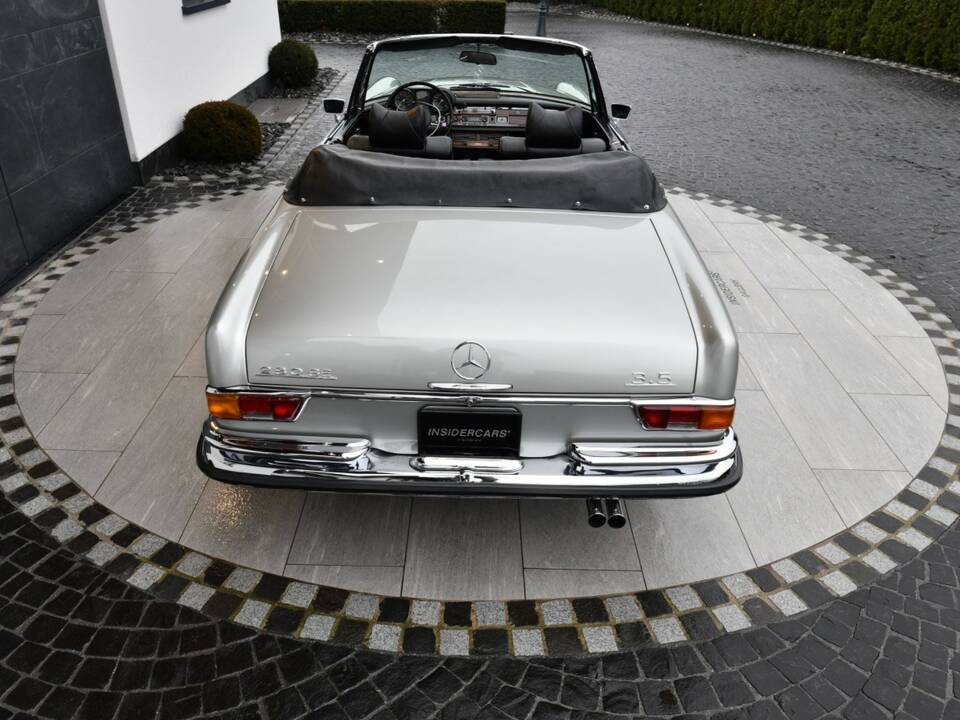Afbeelding 23/25 van Mercedes-Benz 280 SE 3,5 (1971)