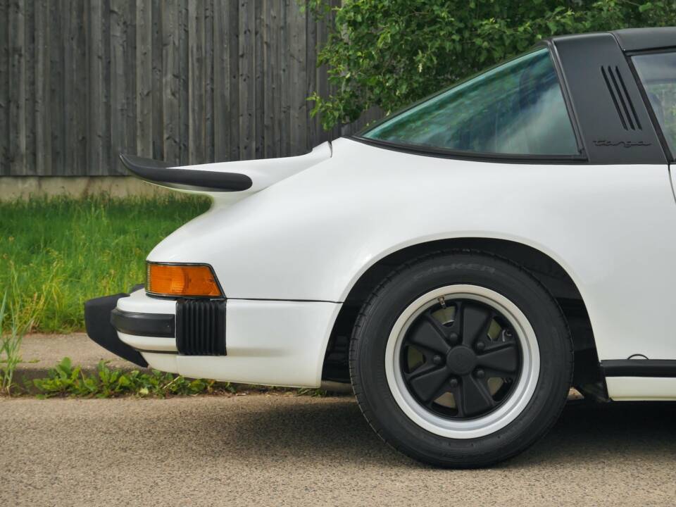Image 11/25 of Porsche 911 Carrera 3.0 (1976)
