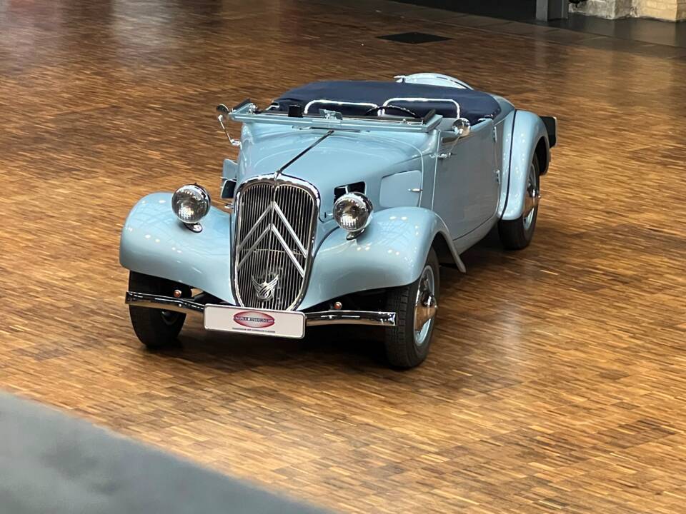 Image 2/39 de Citroën Traction Avant 11 BL Légère (1939)
