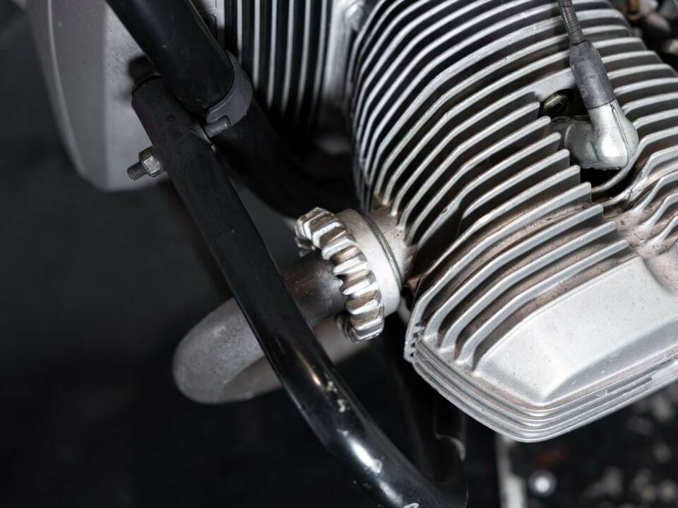 Image 14/37 of BMW R 65 (1983)