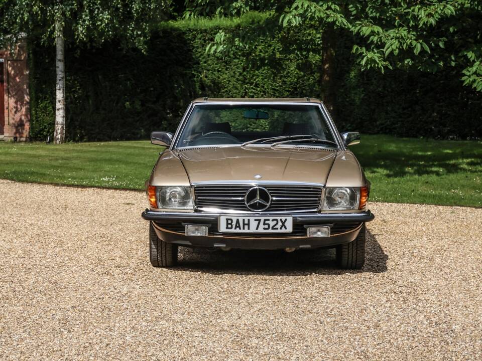 Afbeelding 8/40 van Mercedes-Benz 280 SL (1981)