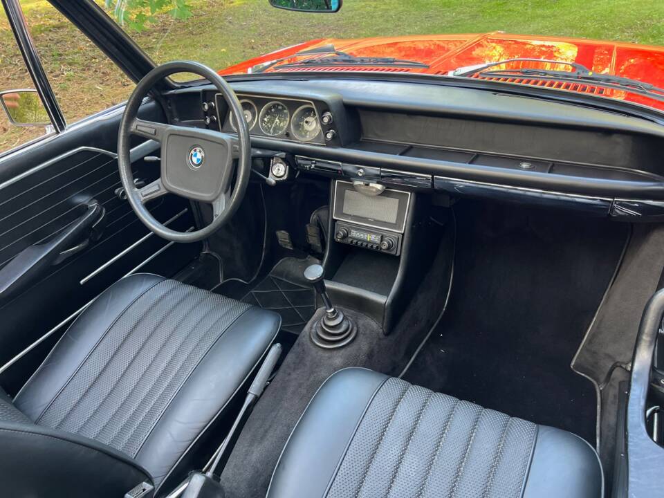 Image 87/142 of BMW 1600 Convertible (1970)