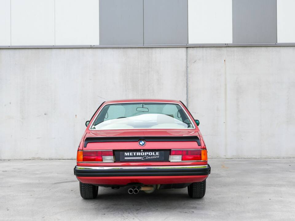 Image 16/44 of BMW 635 CSi (1981)