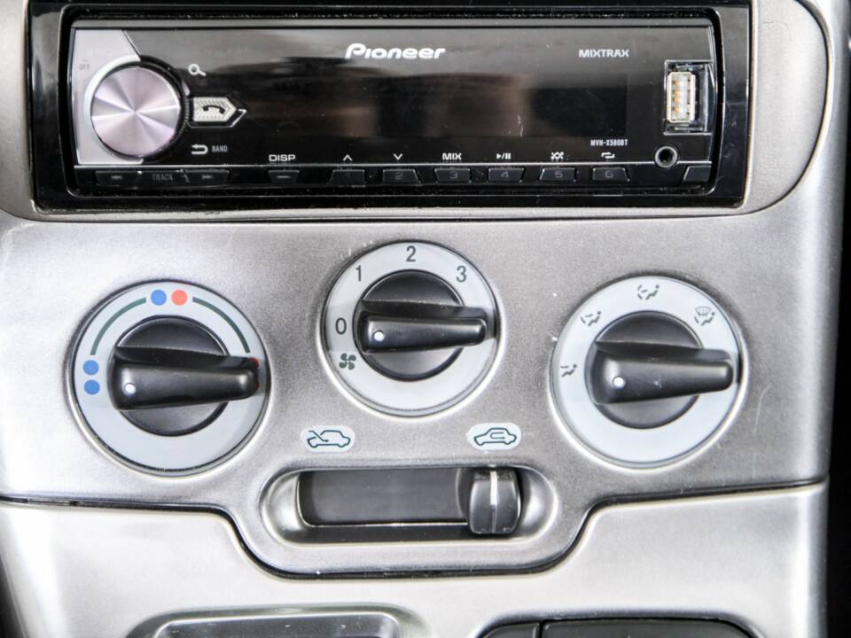 Image 21/50 of FIAT Barchetta (2003)