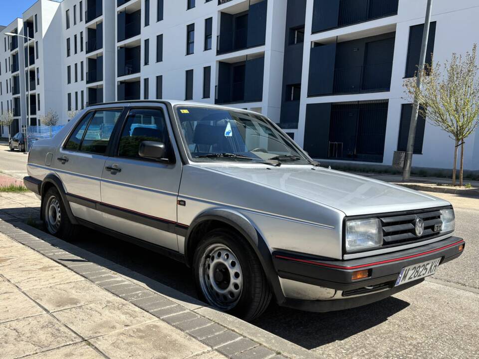 Image 5/8 of Volkswagen Jetta II 1.8 (1989)