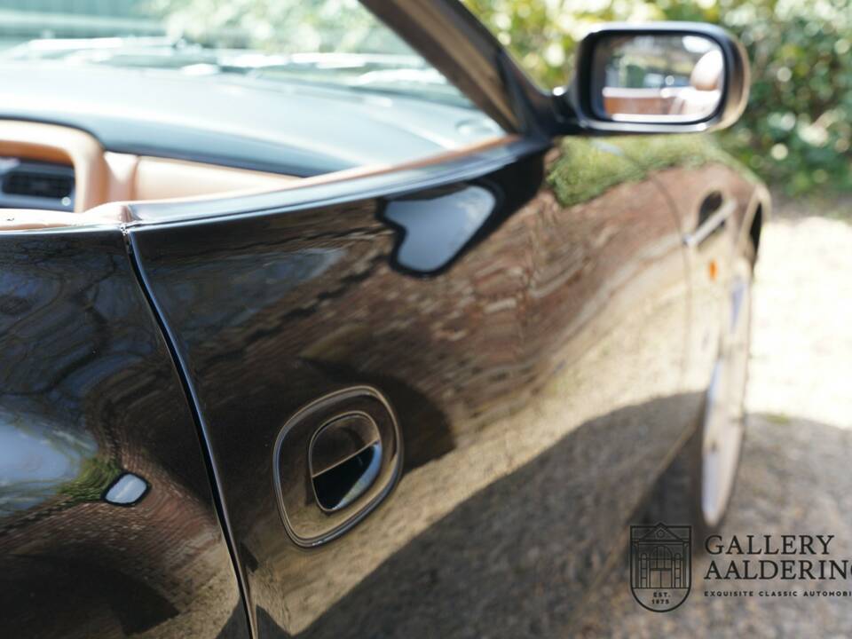 Immagine 21/50 di Aston Martin DB AR1 (2004)