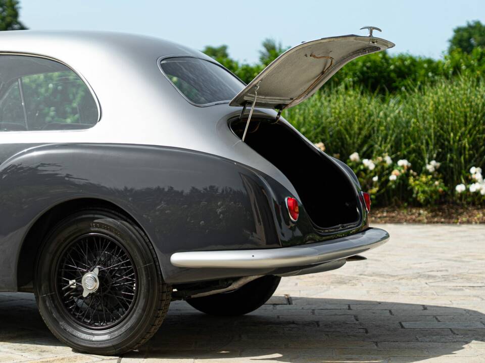 Image 23/50 de Lancia Augusta Ghia (1935)