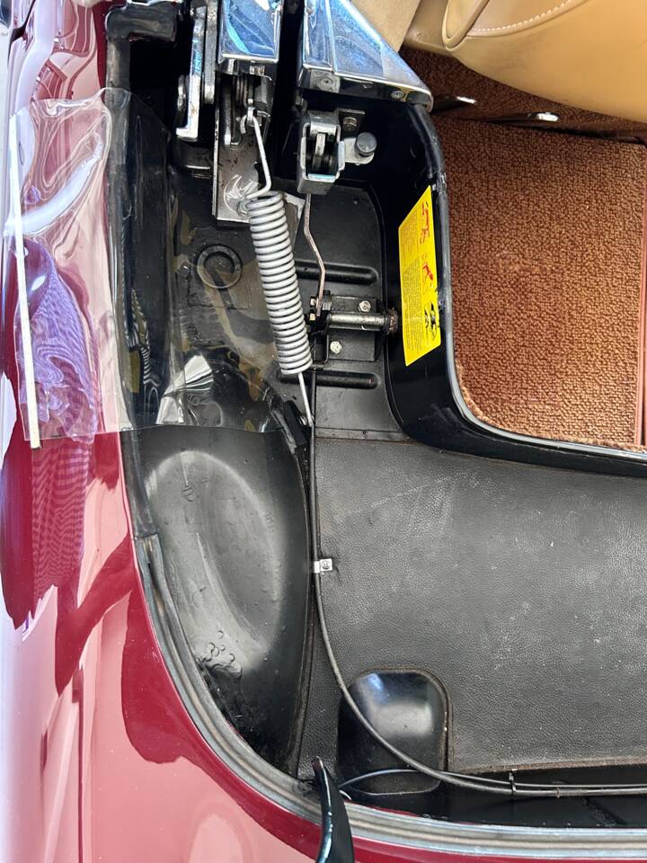 Image 19/40 de Mercedes-Benz 280 SL (1968)