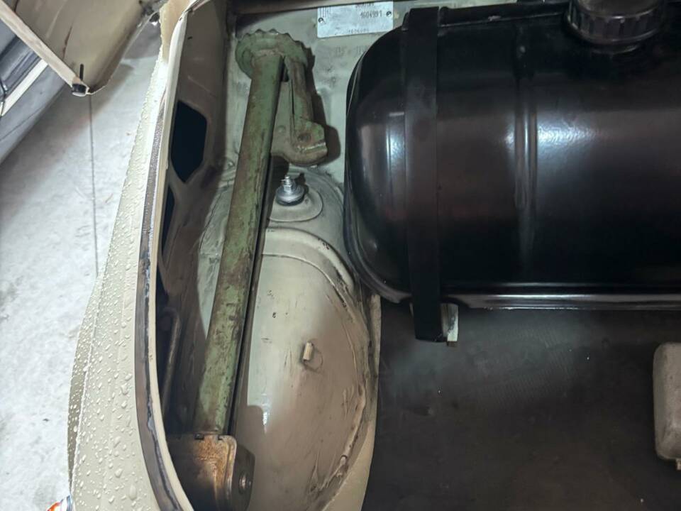 Image 18/25 of FIAT 500 F (1967)