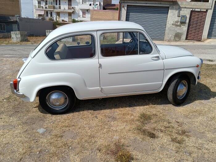 Image 5/7 de FIAT 600 D (1964)