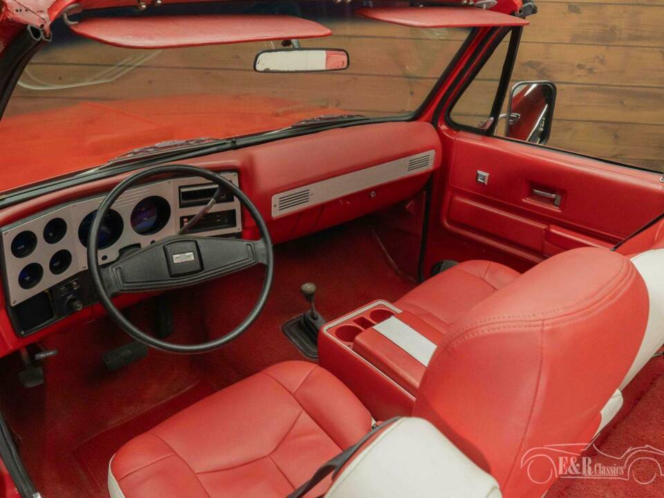 Image 2/19 of Chevrolet Blazer (1975)