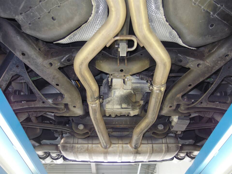 Bild 93/98 von Porsche Cayenne Turbo (2010)
