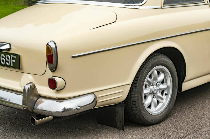 Image 10/50 of Volvo P 123 GT (1968)