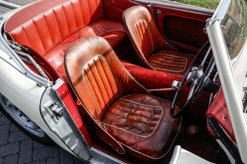Image 29/32 de Austin-Healey 100/6 (BN4) (1957)