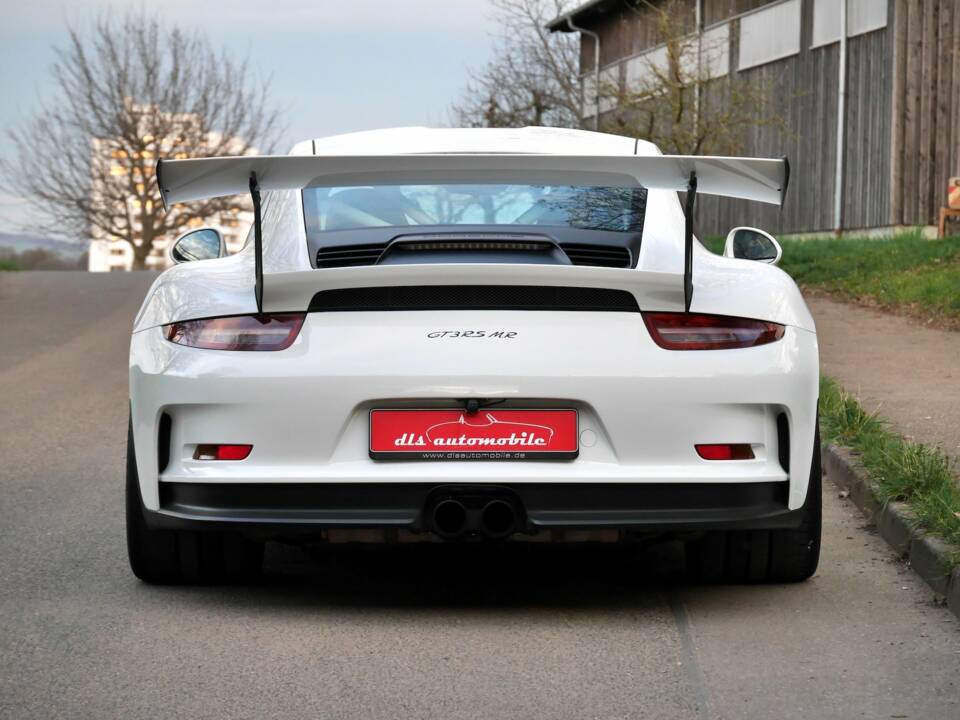 Immagine 22/29 di Porsche 911 GT3 RS (2015)