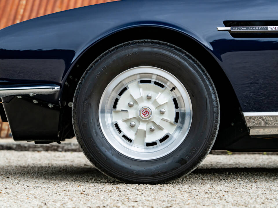 Bild 34/36 von Aston Martin DBS V8 (1971)