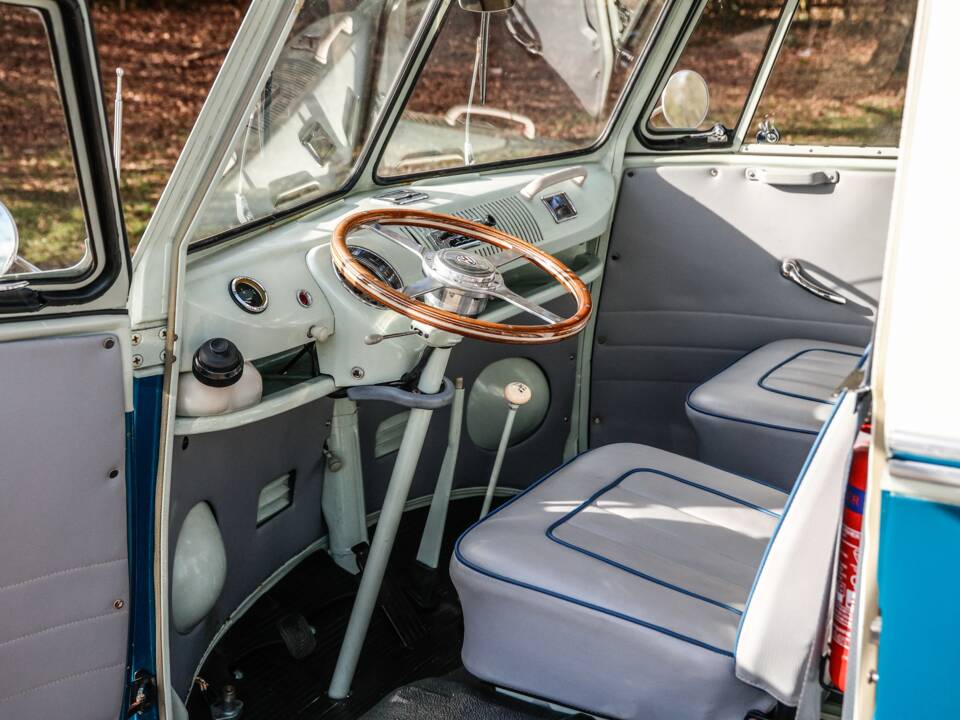 Bild 16/41 von Volkswagen T2 a/b (1964)