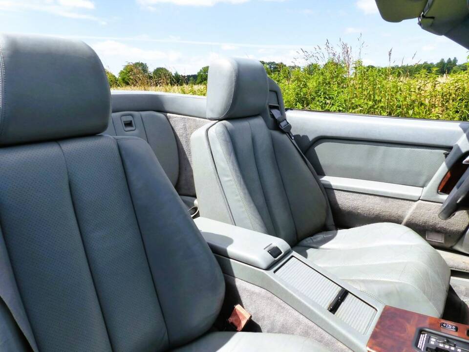 Mercedes-Benz 500 SL Roadster (R 129) dunkelblau 1990