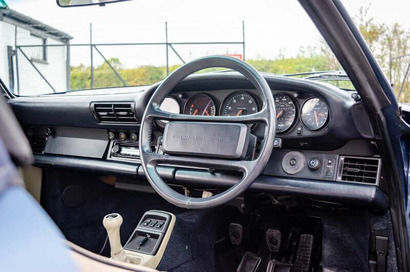 Bild 2/16 von Porsche 911 Carrera 4 (1990)
