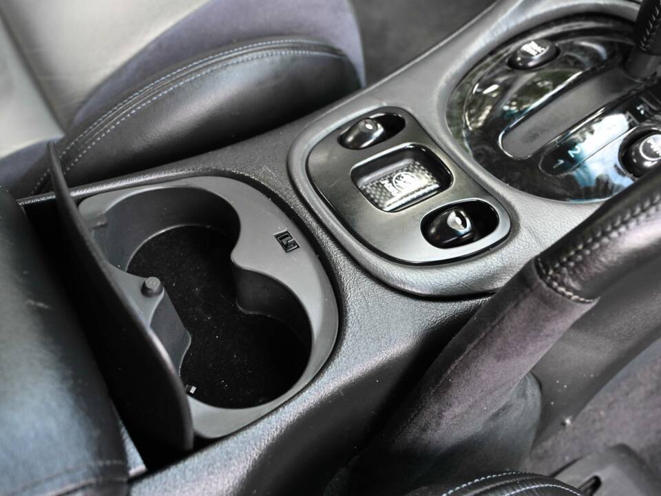 Image 32/35 of Holden Monaro CAPA F 320 C (2003)