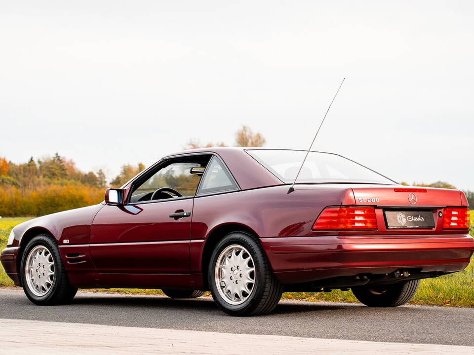 Image 6/47 of Mercedes-Benz SL 280 (1996)