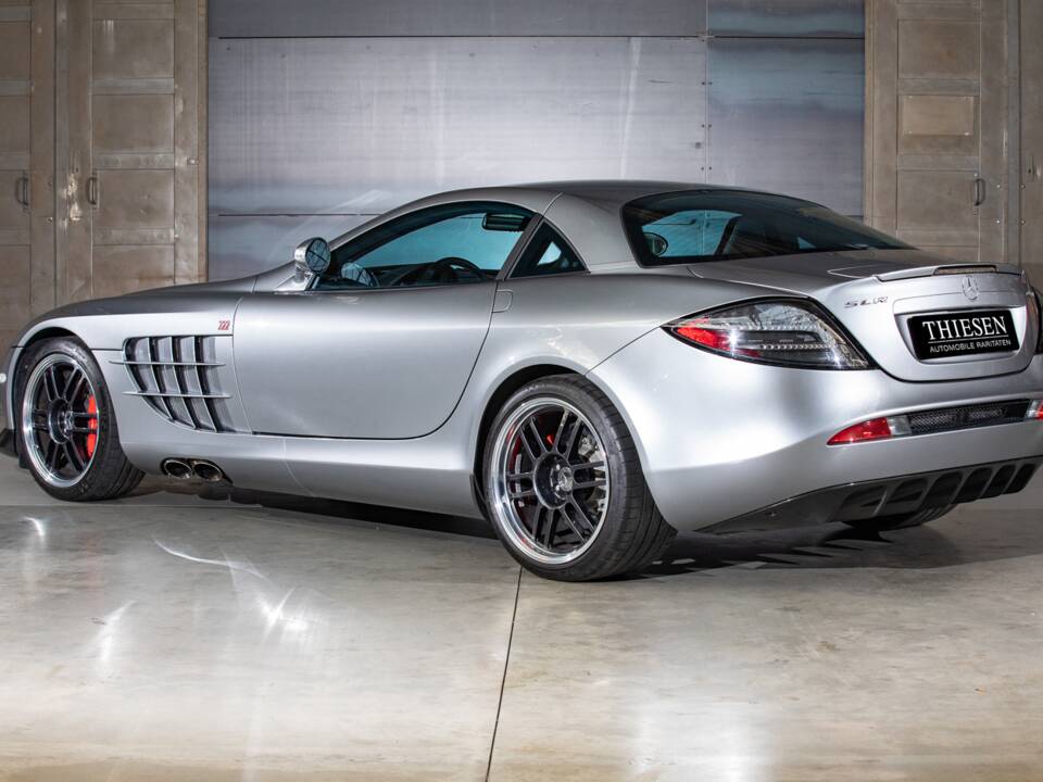 Image 9/25 of Mercedes-Benz SLR McLaren 722 (2006)