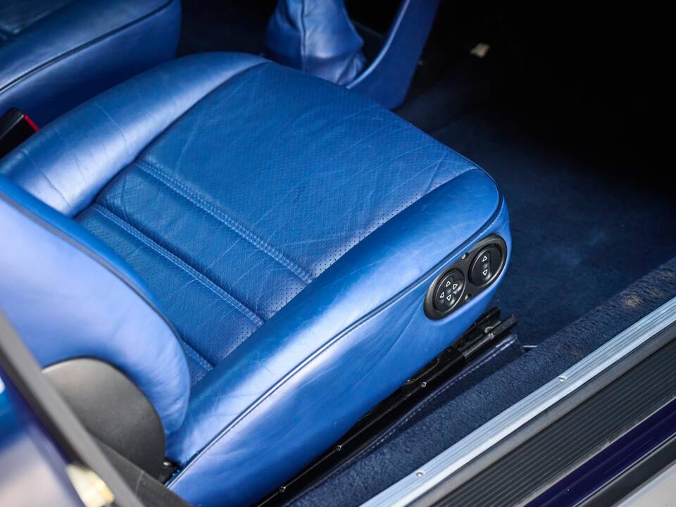 Bild 19/34 von Porsche 911 Carrera 3.2 (1985)