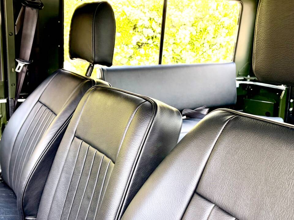 Bild 12/19 von Land Rover 90 (1987)