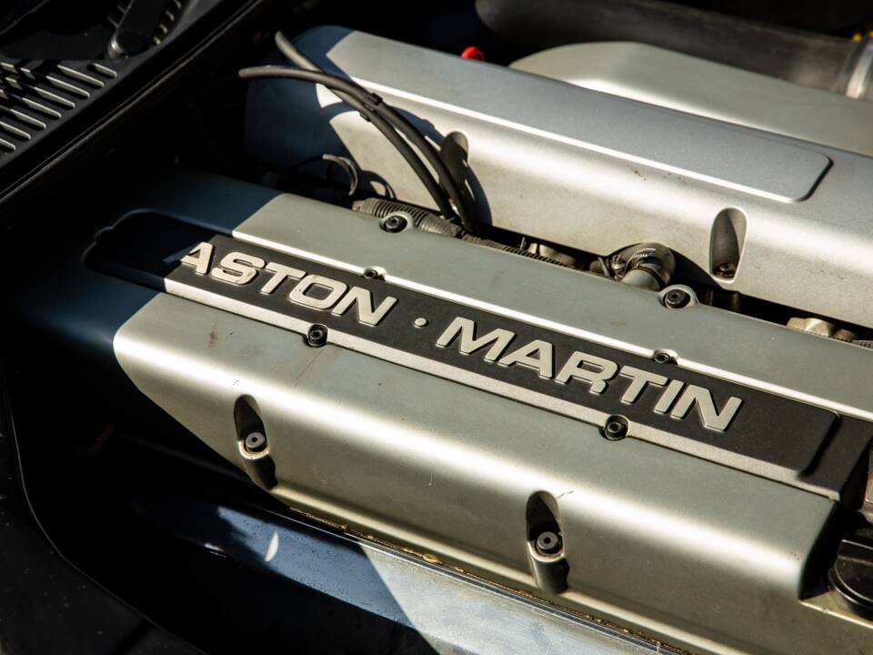 Bild 37/43 von Aston Martin DB 7 (1998)