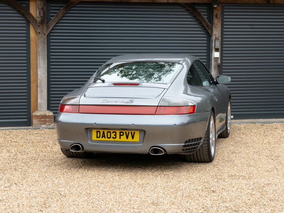 Image 48/50 of Porsche 911 Carrera 4S (2003)