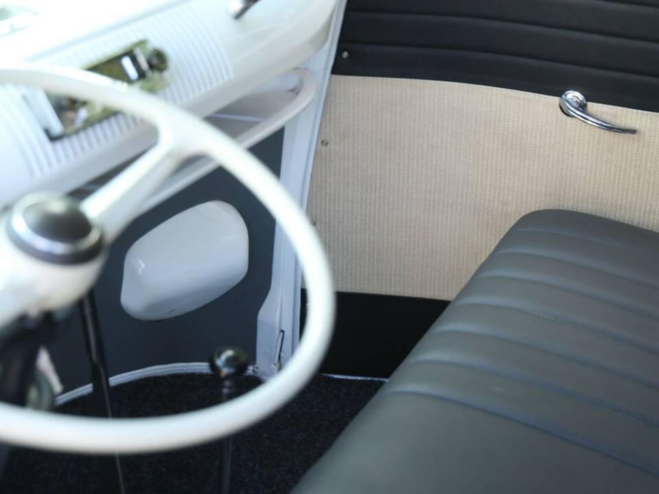 Image 13/50 de Volkswagen T1 Kombi (1958)