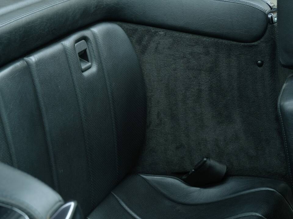 Image 30/50 of Mercedes-Benz SL 500 (1994)
