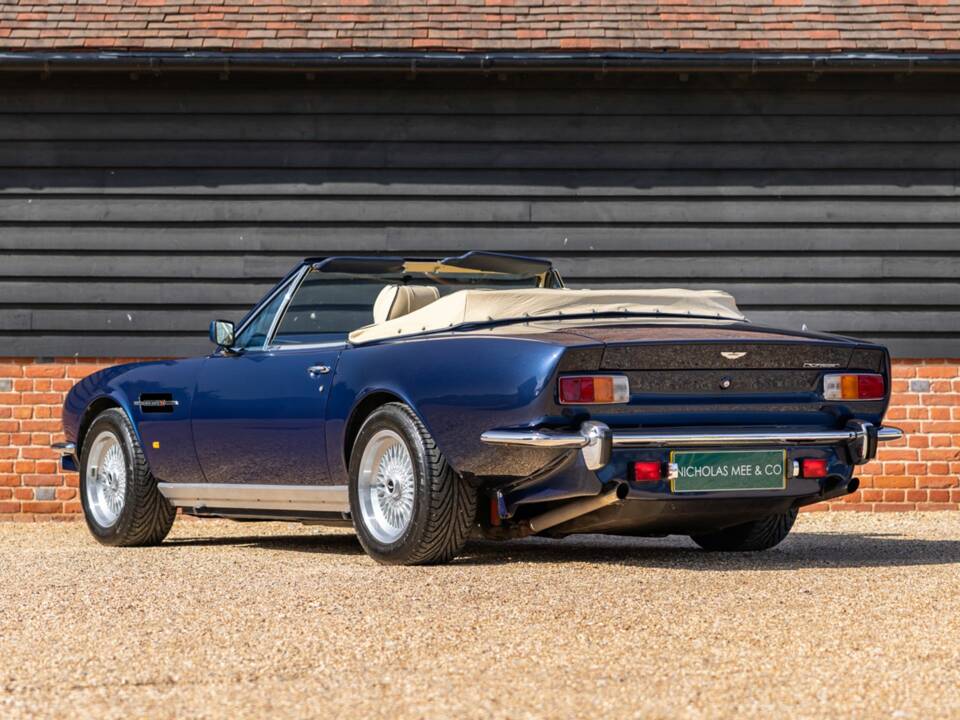 Image 3/50 of Aston Martin V8 EFi Volante (1987)