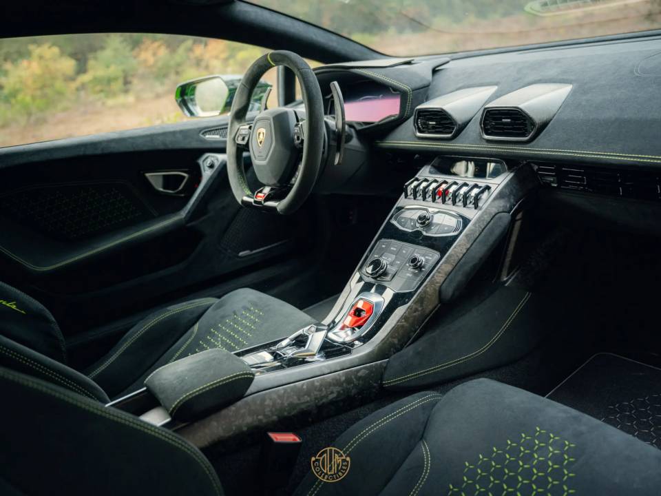 Immagine 8/50 di Lamborghini Huracán Performante (2018)