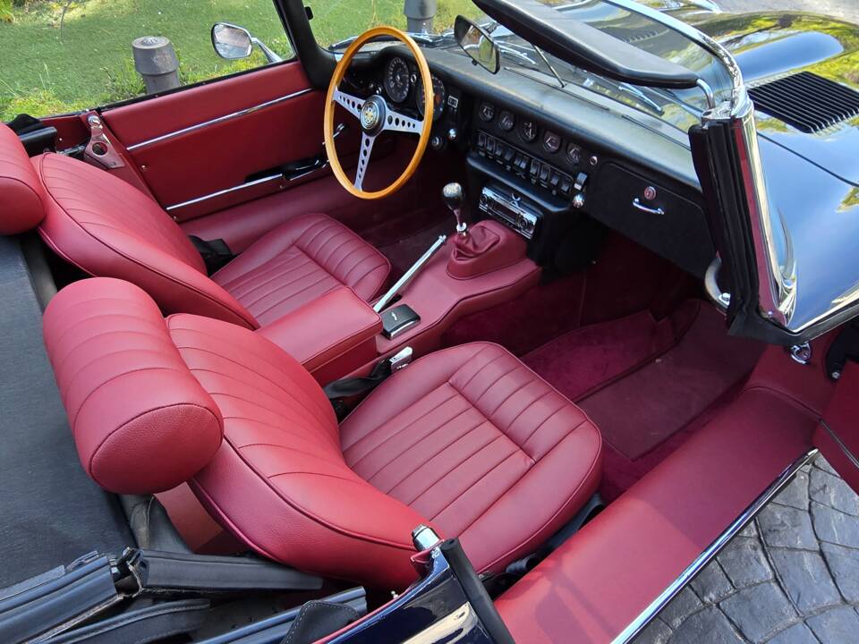 Bild 15/18 von Jaguar E-Type (1969)