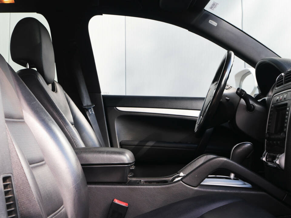 Bild 29/41 von Porsche Cayenne GTS (2007)