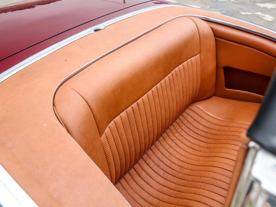 Imagen 10/28 de Triumph Stag (1971)