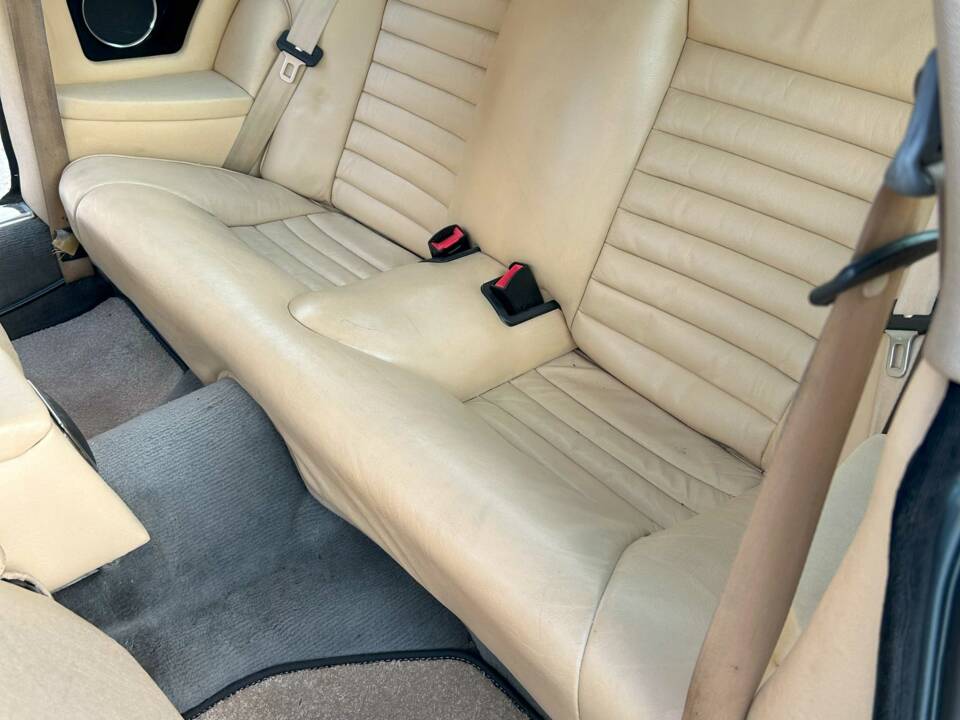 Image 10/38 de Jaguar XJ-S 3.6 (1990)