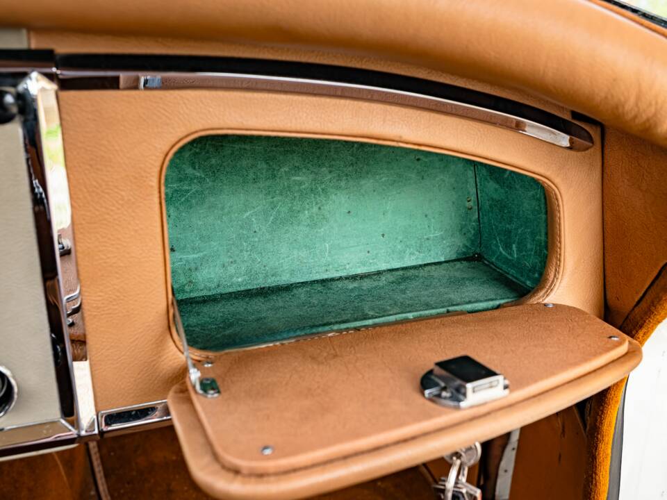 Bild 73/100 von Jaguar XK 150 DHC (1959)