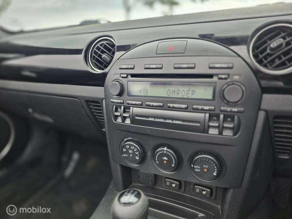 Immagine 20/31 di Mazda MX-5 1.8 (2006)