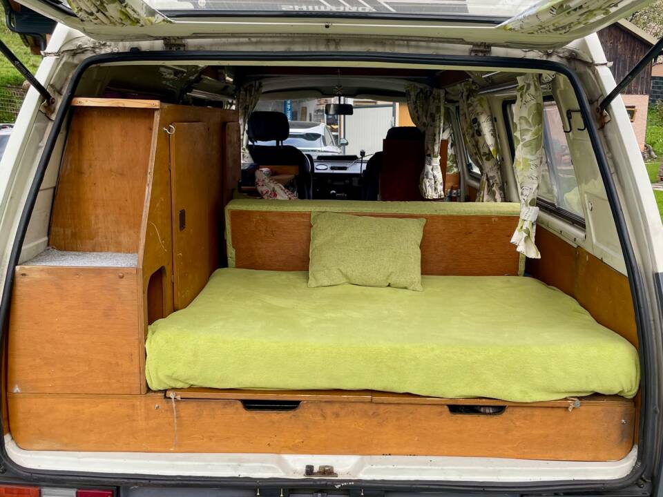 Bild 7/17 von Volkswagen T3 Camper 1.6 D (1983)