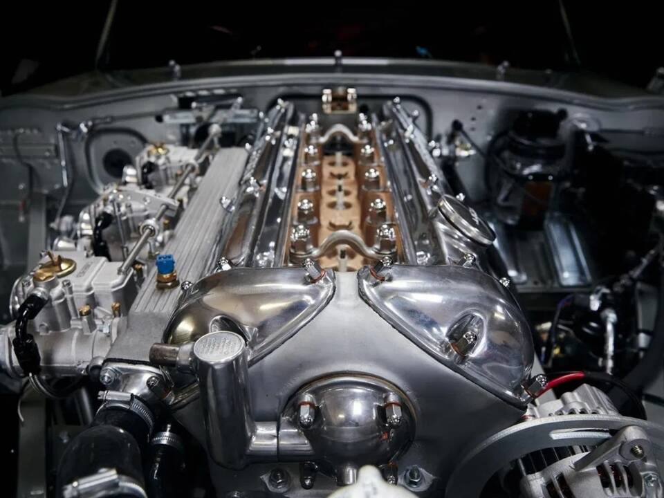 Bild 6/50 von Jaguar E-Type 3.8 Helm (1963)