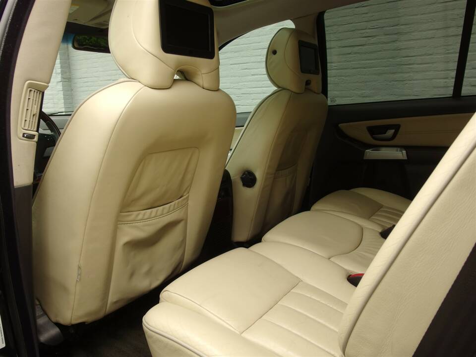 Bild 36/97 von Volvo XC90 V8 (2005)