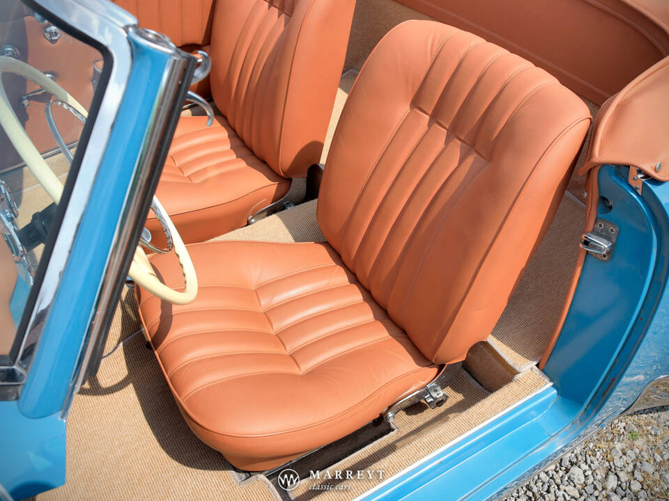 Imagen 34/50 de Mercedes-Benz 190 SL (1962)