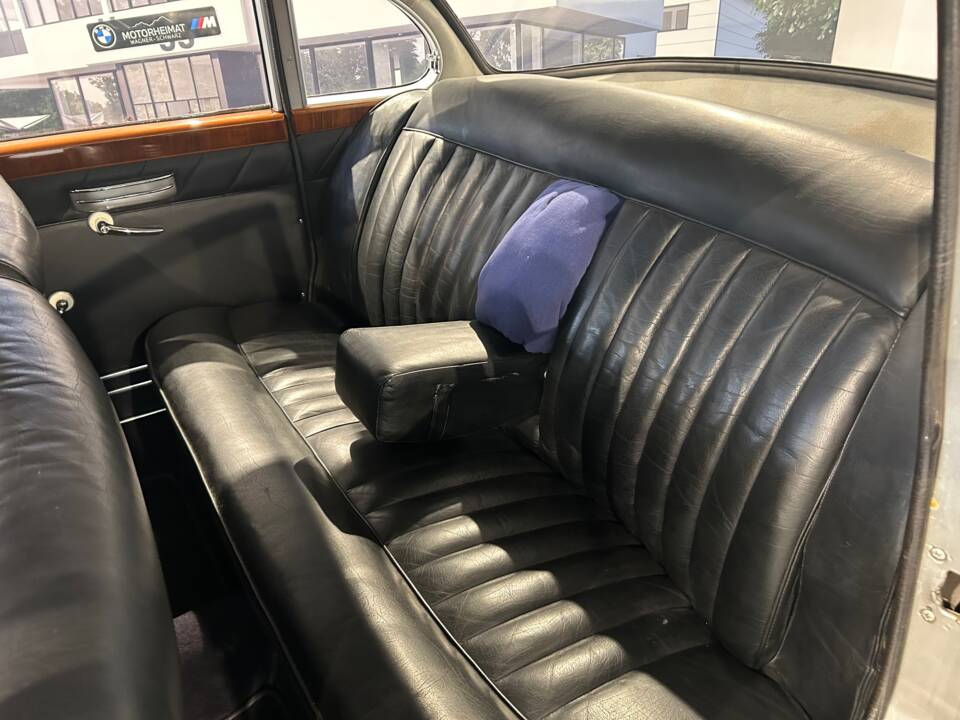 Image 20/32 of BMW 3200 S (1963)