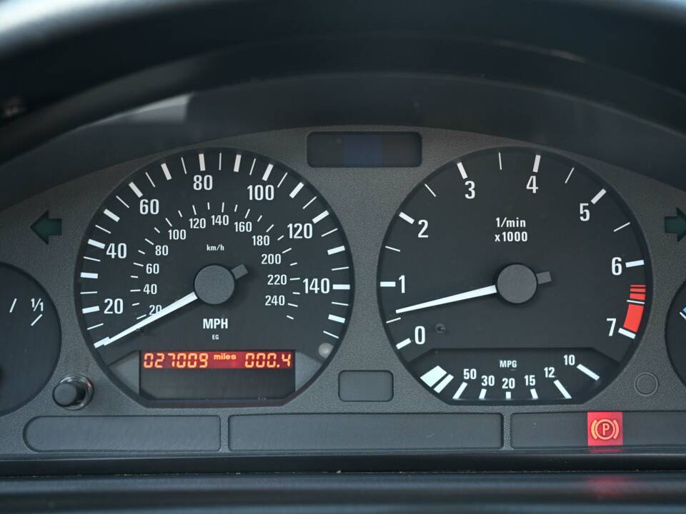 Imagen 20/47 de BMW 328i (1995)