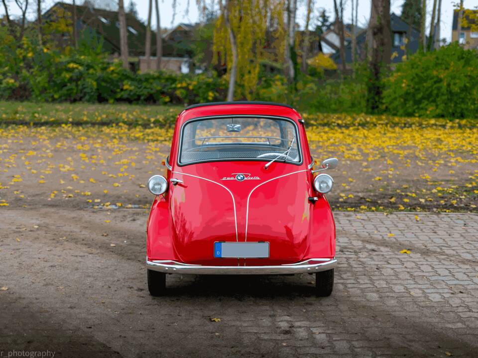 Image 2/16 of BMW Isetta 250 (1960)