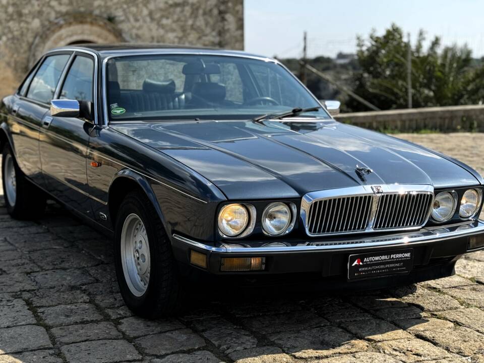 Imagen 6/33 de Jaguar XJ6 3.2 (1990)