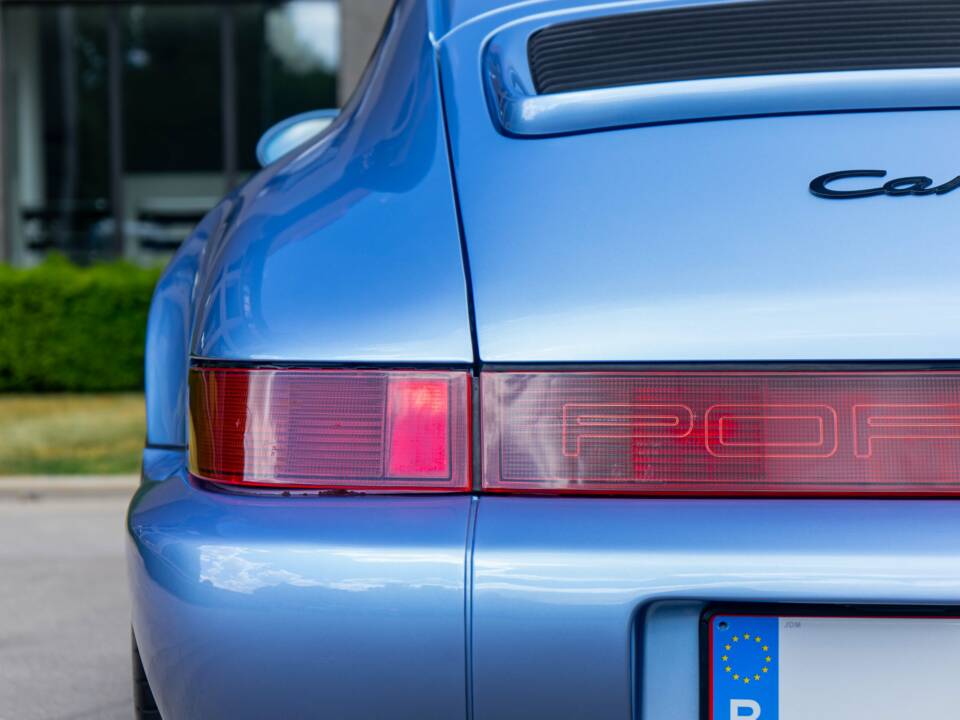 Afbeelding 26/42 van Porsche 911 Carrera 4 (1992)