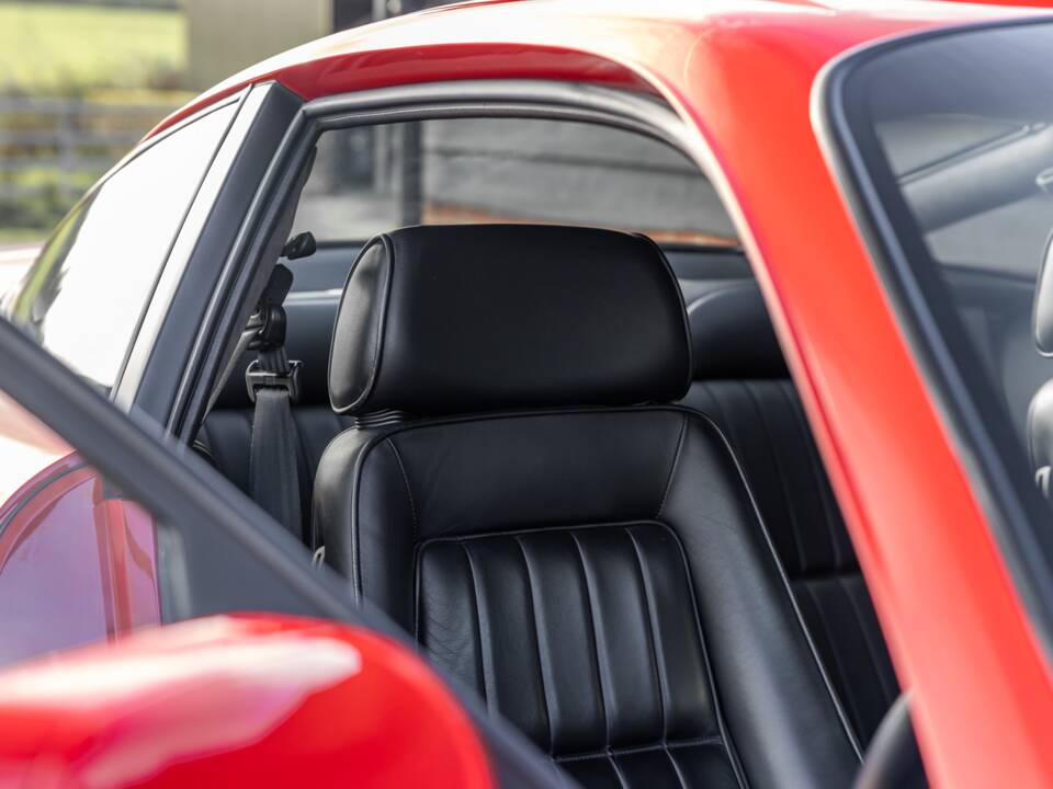 Imagen 28/58 de Aston Martin V8 Coupé (1997)